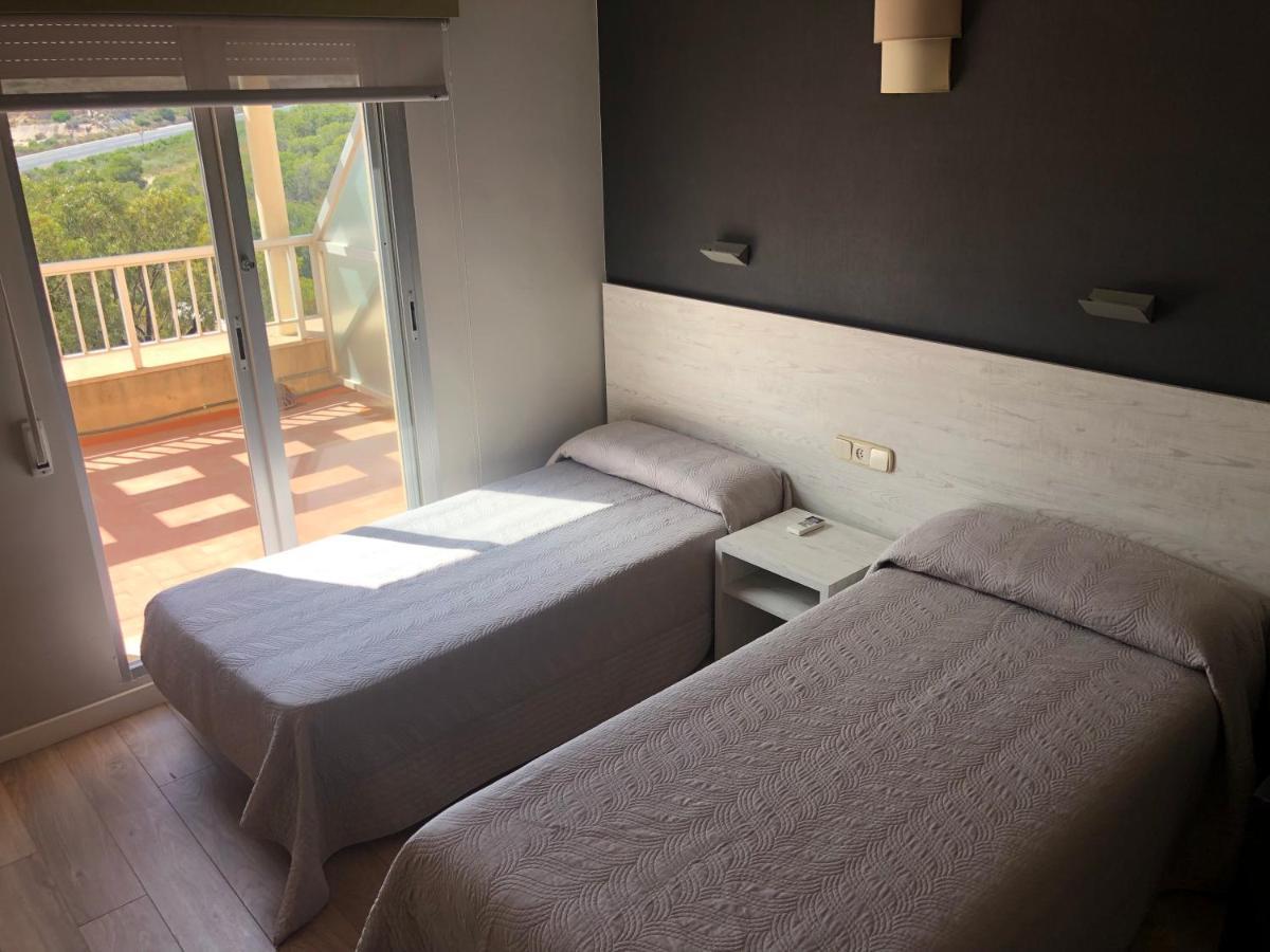 Costablanca Explore Hostel Sports & Events La Marina Luaran gambar