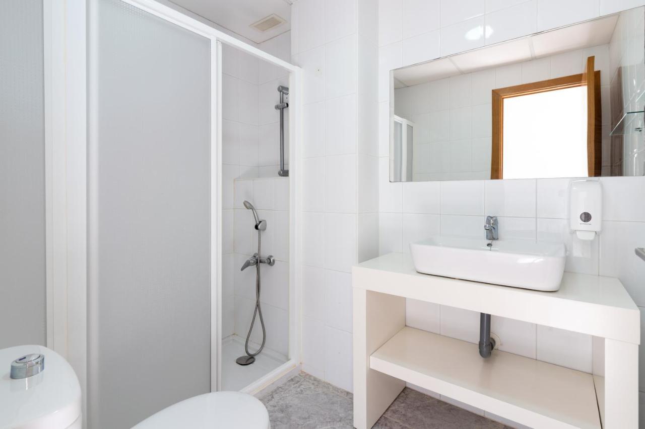 Costablanca Explore Hostel Sports & Events La Marina Luaran gambar