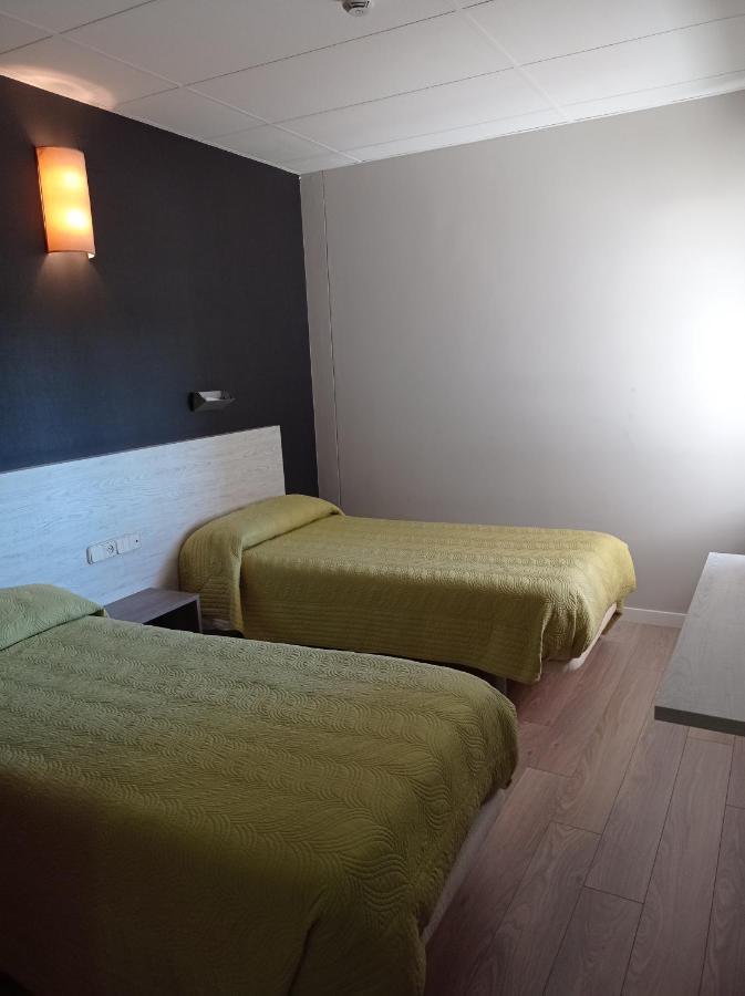 Costablanca Explore Hostel Sports & Events La Marina Luaran gambar
