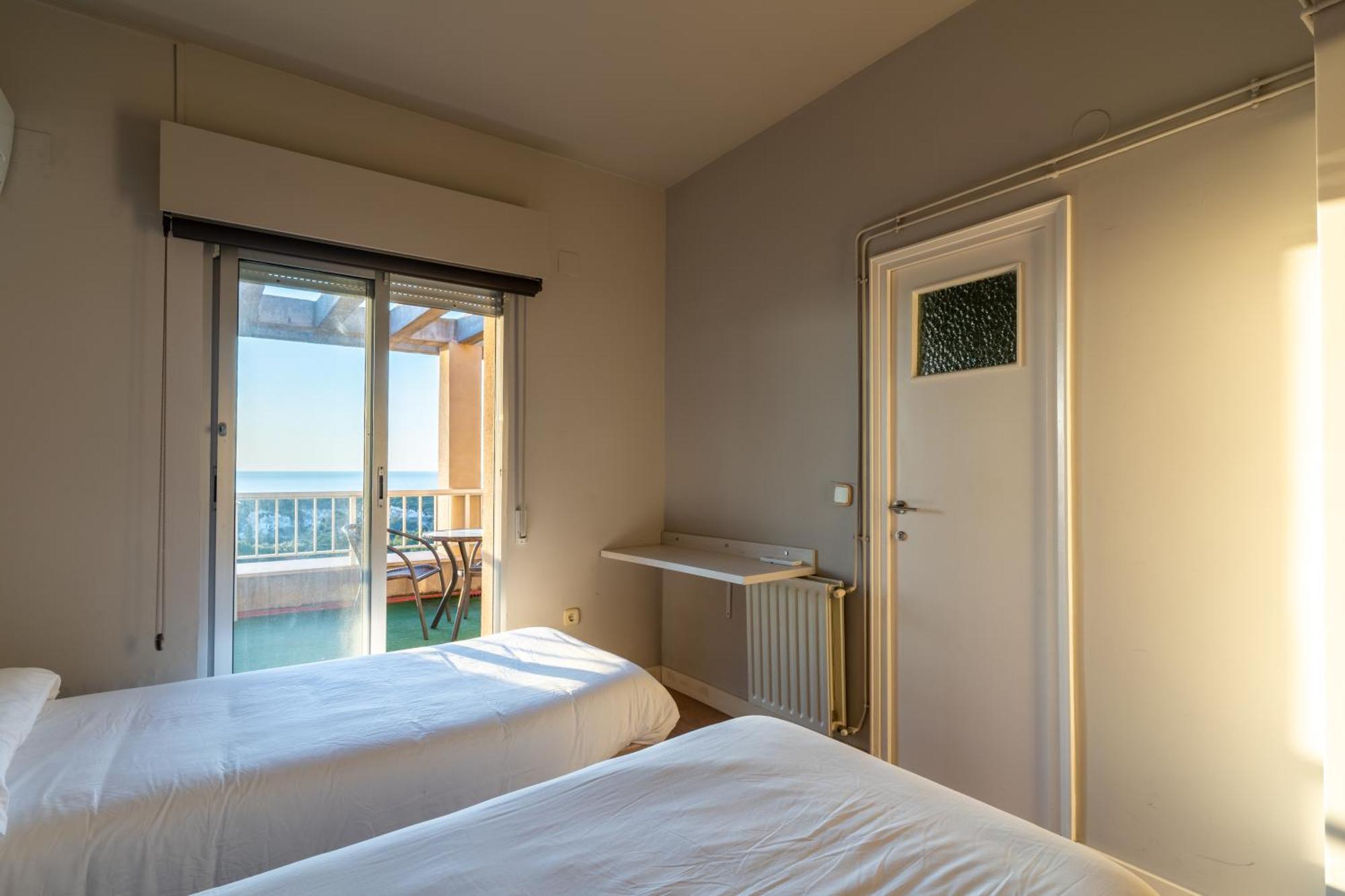 Costablanca Explore Hostel Sports & Events La Marina Luaran gambar
