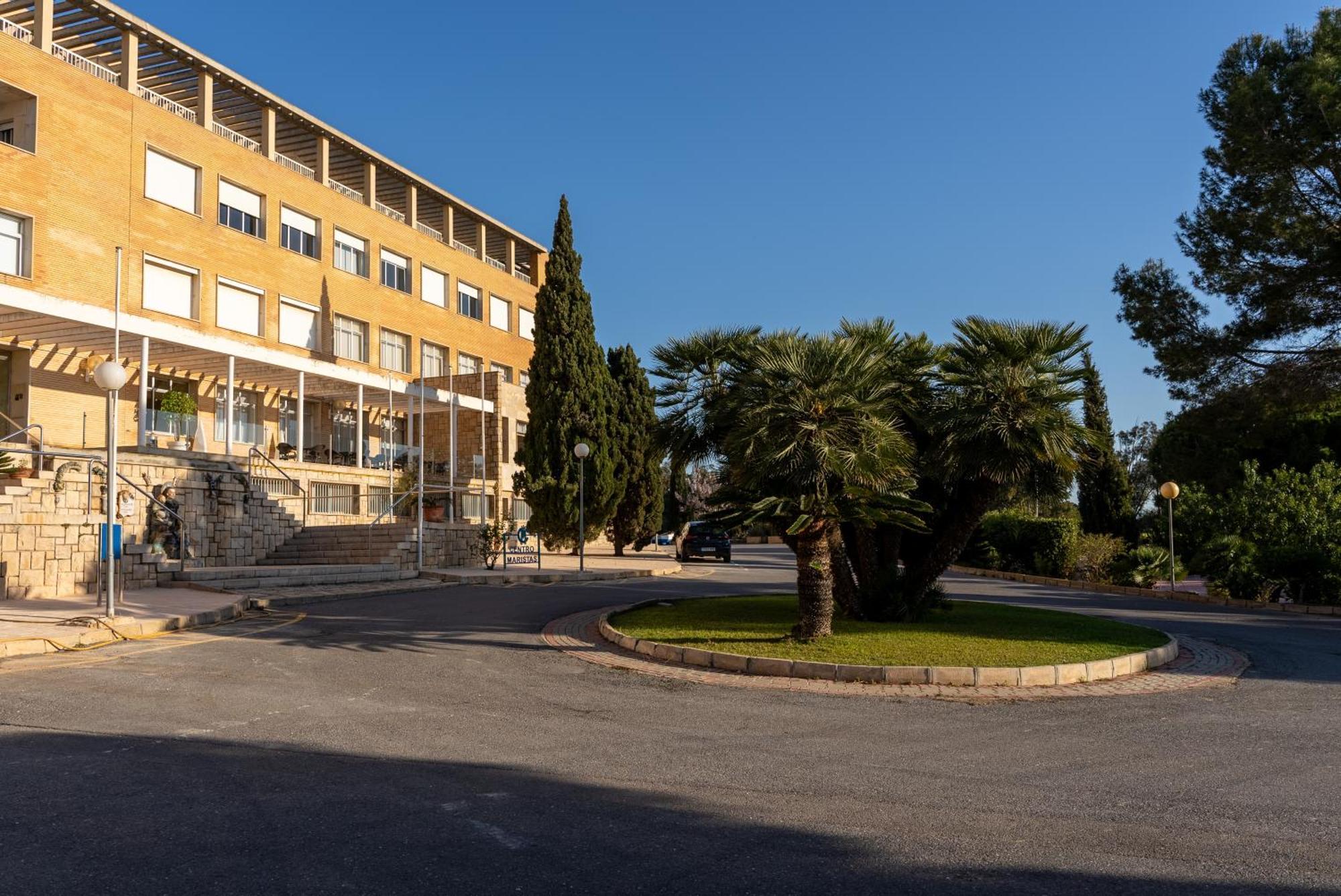 Costablanca Explore Hostel Sports & Events La Marina Luaran gambar