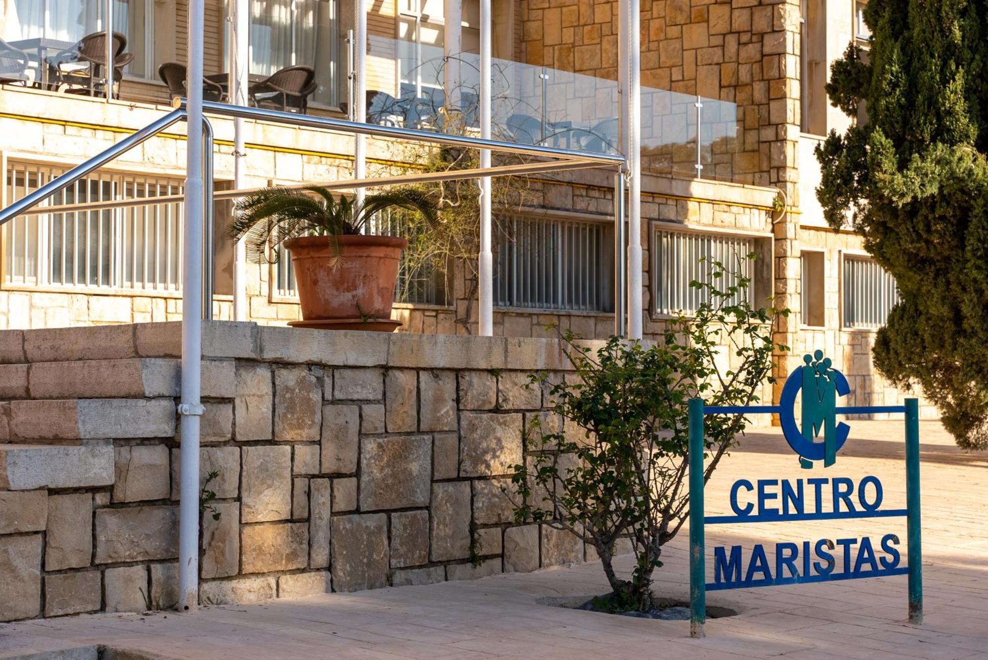 Costablanca Explore Hostel Sports & Events La Marina Luaran gambar