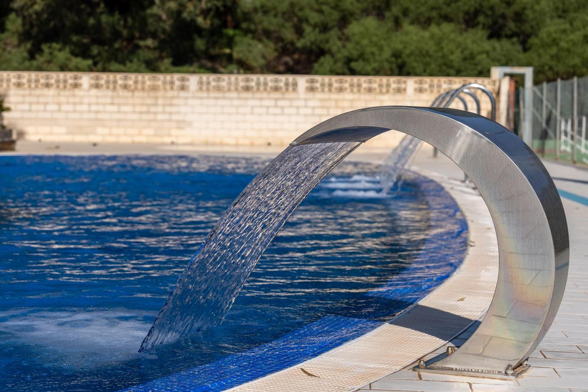 Costablanca Explore Hostel Sports & Events La Marina Luaran gambar