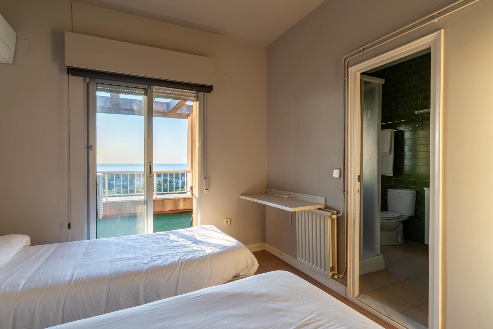 Costablanca Explore Hostel Sports & Events La Marina Bilik gambar